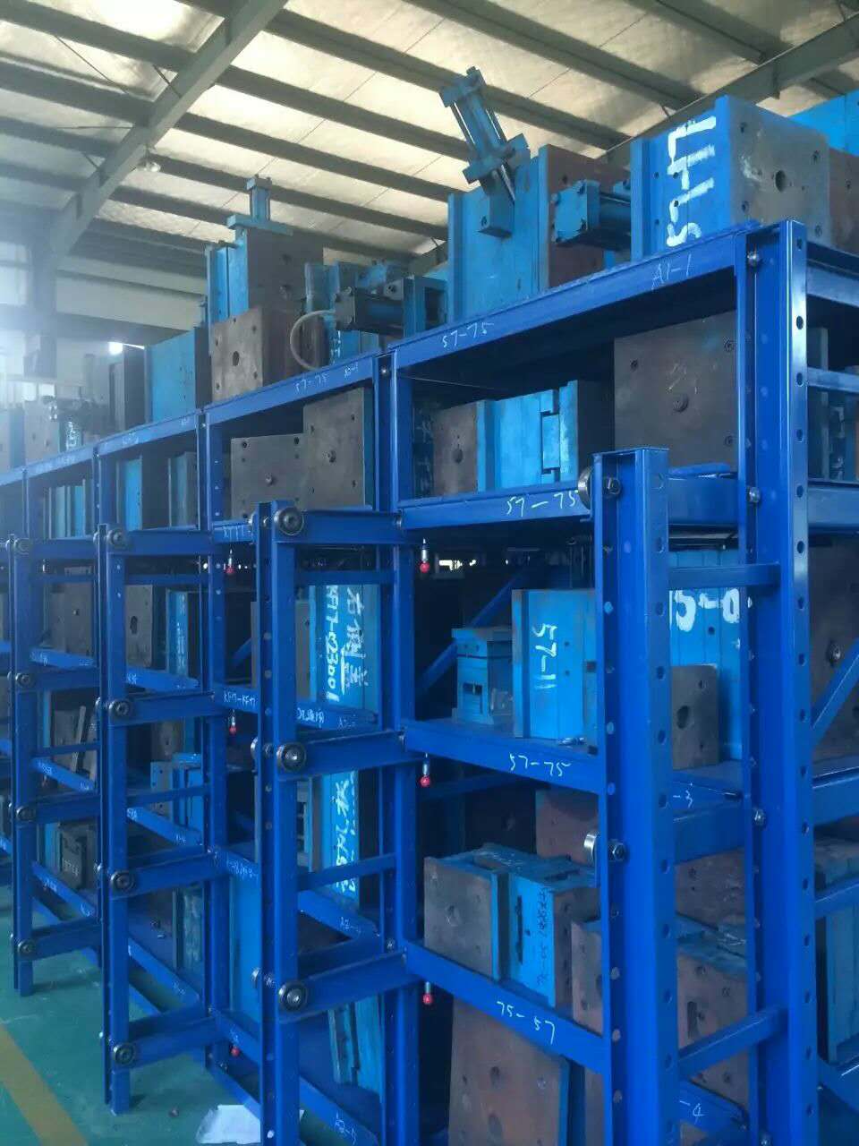 模具货架002